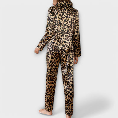Set di pigiama in satin con motivo leopardato