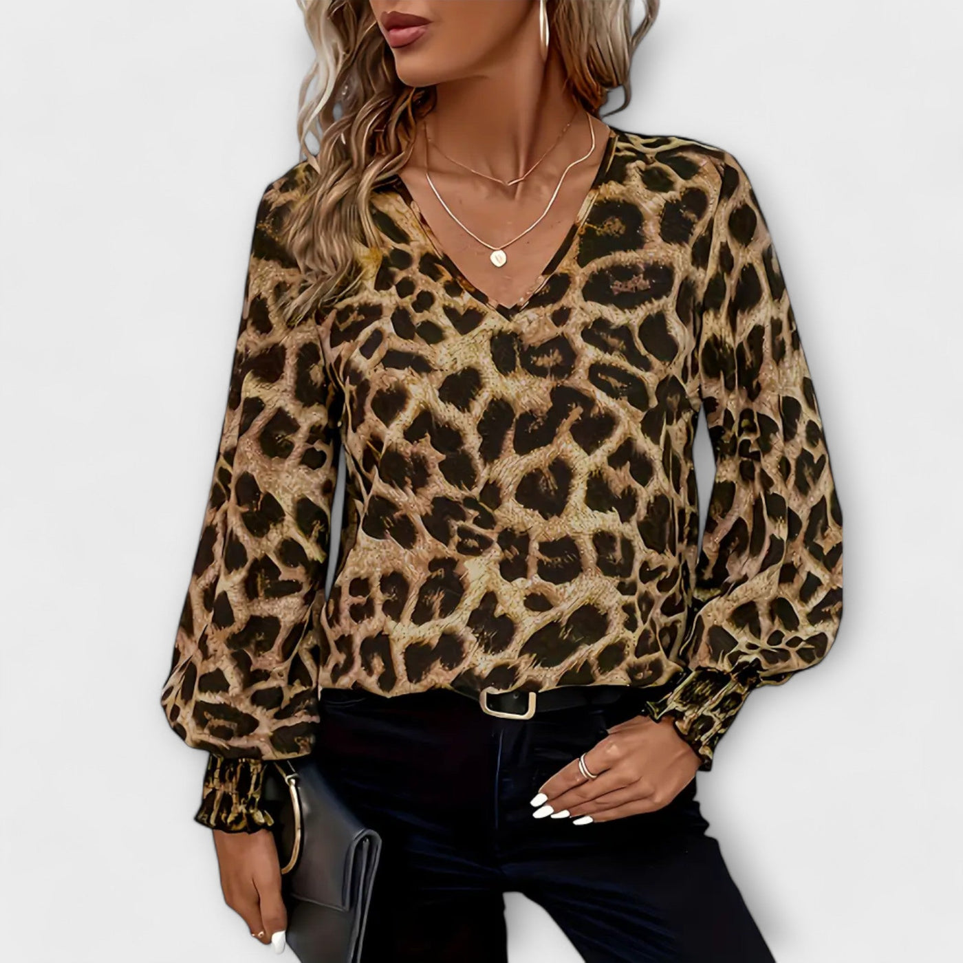 Blusa selvaggia e stilosa a stampa leopardata