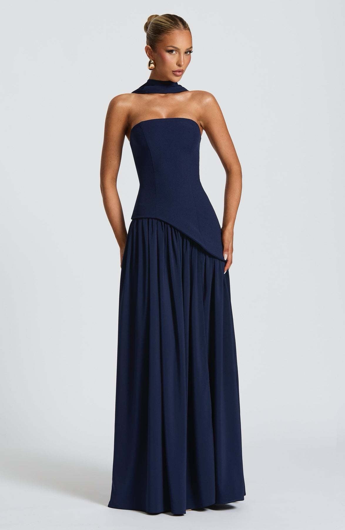 Alexander Saint Velicius Maxi Abito