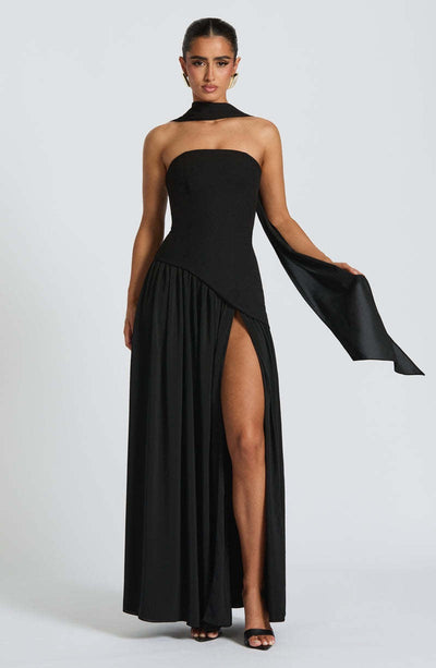 Alexander Saint Velicius Maxi Abito
