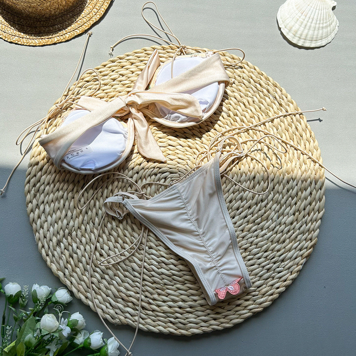 Novalee | Costume da Bagno con Ricamo a Spacchi
