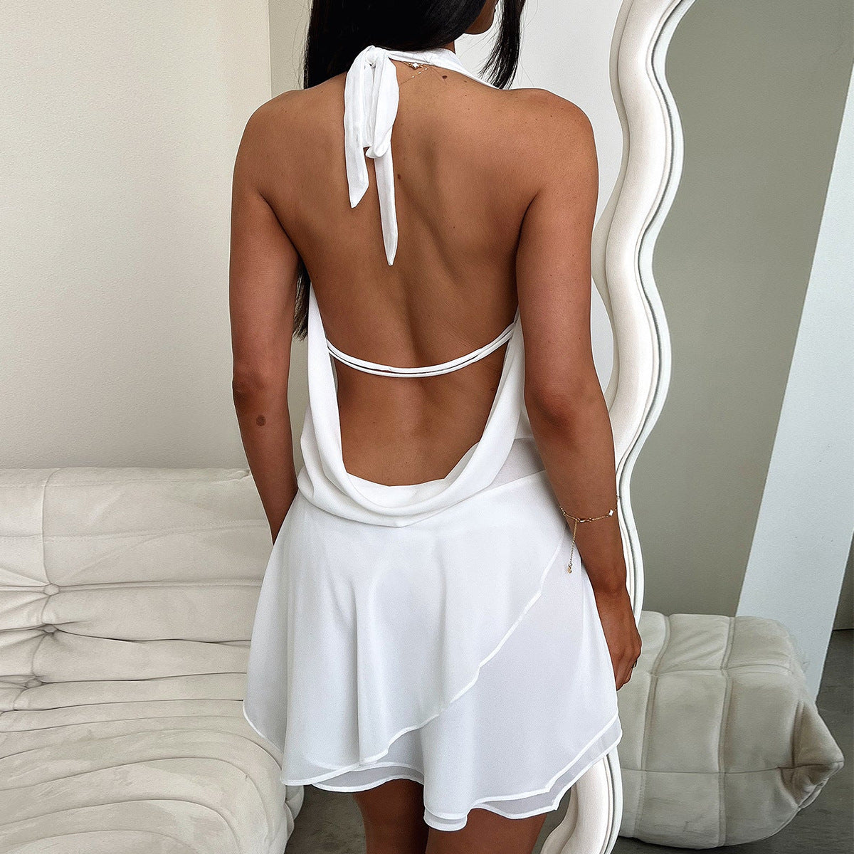 Mirabel | Abito Mini Senza Schiena con Halter