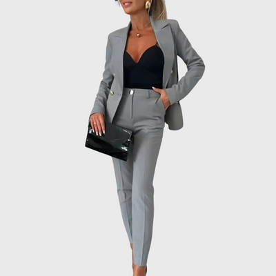Elegante completo da donna a due pezzi