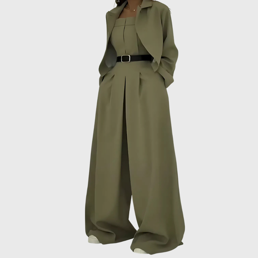 Giacca corta e pantaloni larghi in set