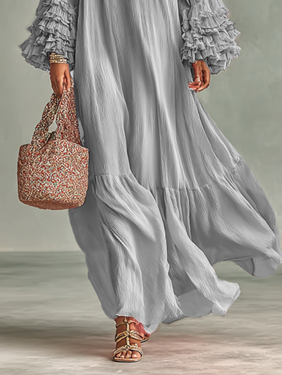 Abito lungo da donna in chiffon plissettato con maniche lunghe