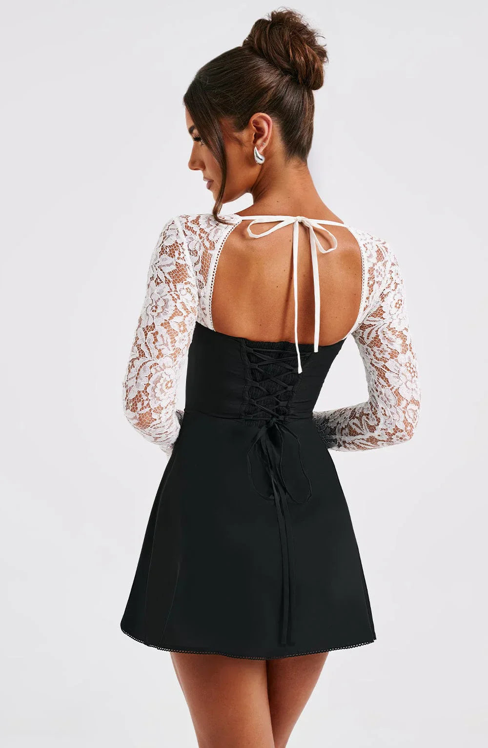 Anastasia™ | Abito Corto in Pizzo
