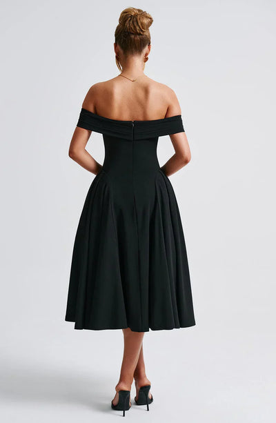 Abito Midi Alexander Saint in Stile Elegante