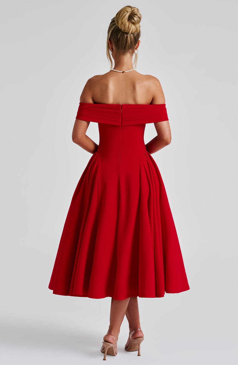Abito Midi Alexander Saint in Stile Elegante